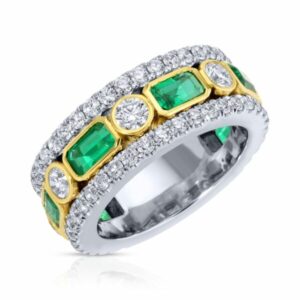 Bezel Set Emerlad Cut Green Emerald and Round Diamond Ring